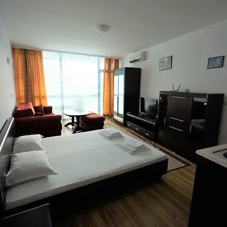 In Del Sol Apartment *