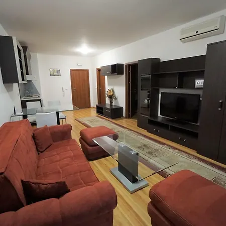 In Del Sol Apartment